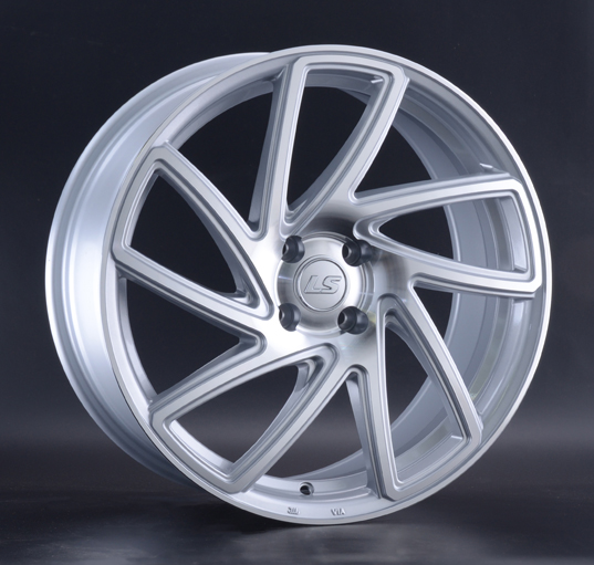 Диски LS wheels 1054 7 х 16 5*114,3 Et: 42 Dia: 67.1 классический серебристый цвет