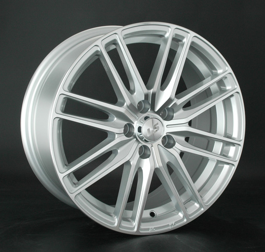 Диски LS wheels LS 760 7.5 х 17 5*114,3 Et: 45 Dia: 73.1 классический серебристый цвет
